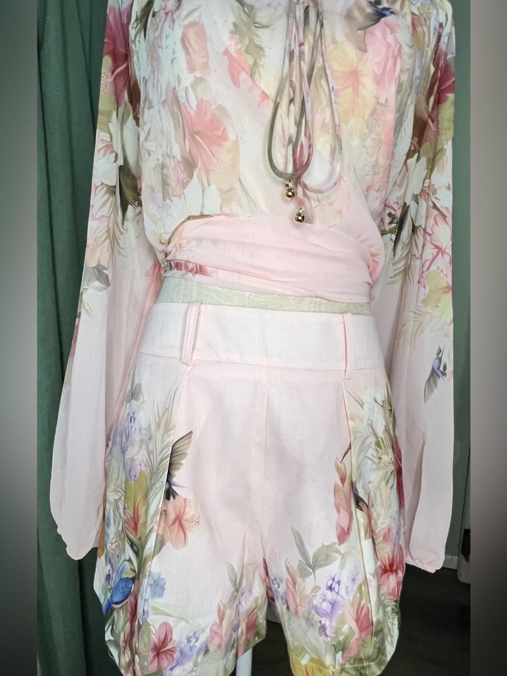 Commense Floral Print Three Piece Apricot Shorts Set size M - Picture 7 of 10